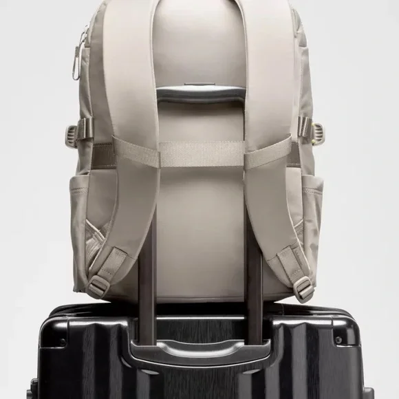Lululemon New Crew Backpack 22L Updated- Warm Ash Grey
